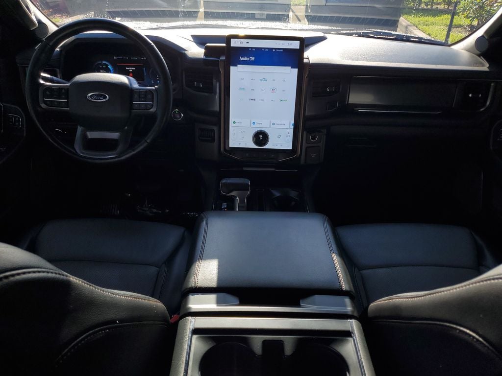 2022 Ford F-150 Lightning Lariat