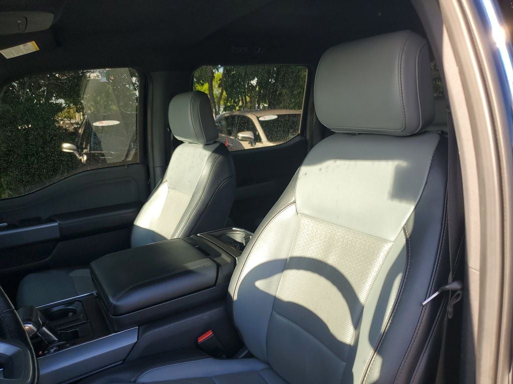 2022 Ford F-150 Lightning Lariat