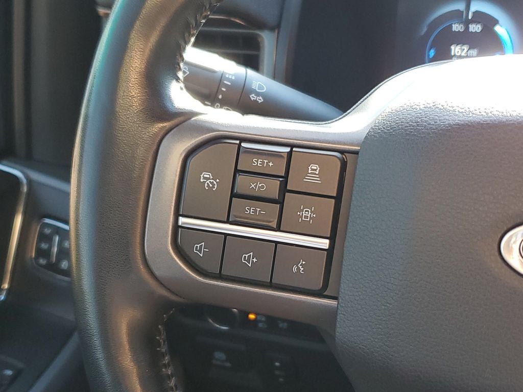 2022 Ford F-150 Lightning Lariat