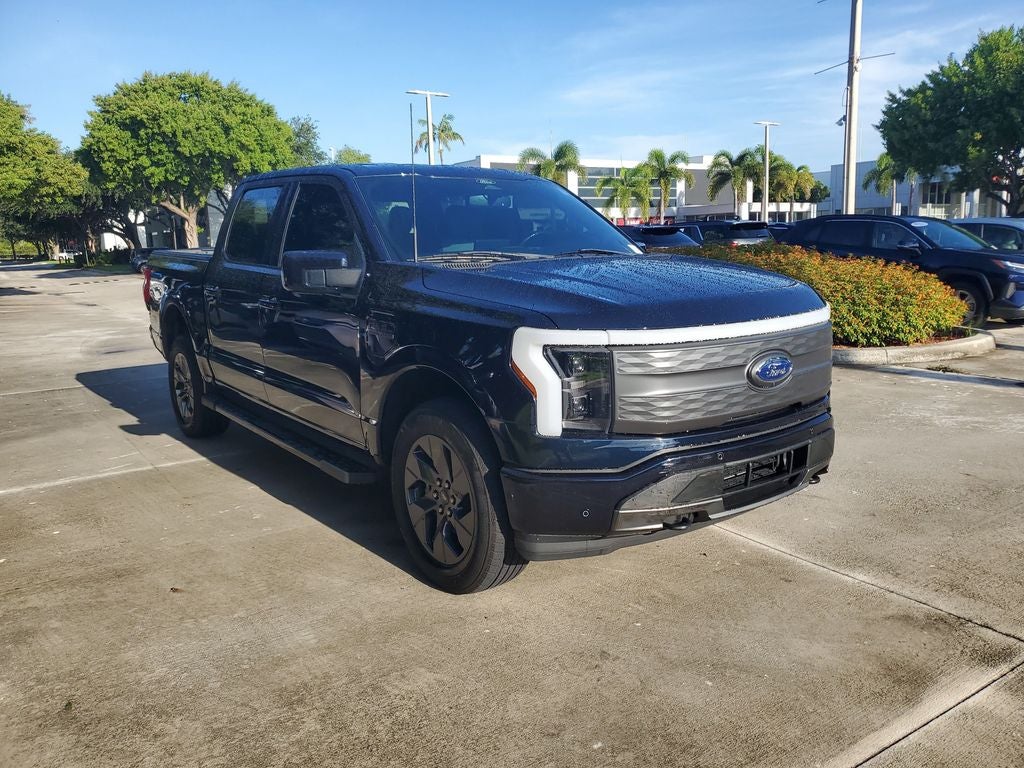 2022 Ford F-150 Lightning Lariat