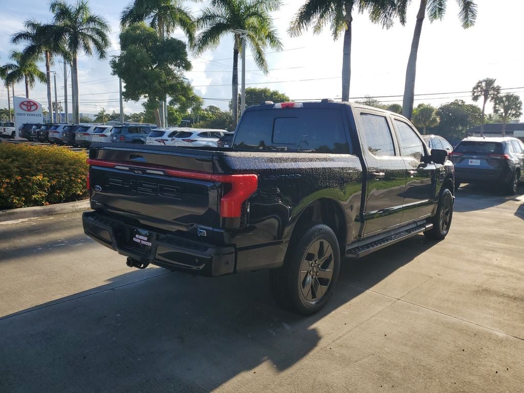 2022 Ford F-150 Lightning Lariat