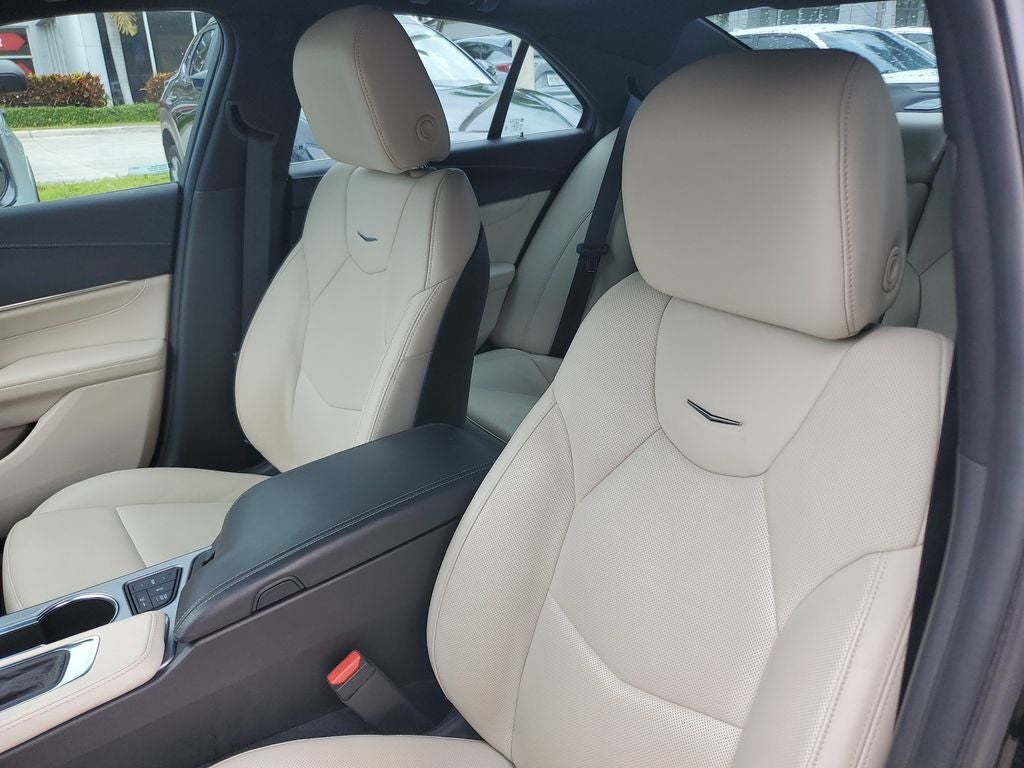 2022 Cadillac CT4 Premium Luxury