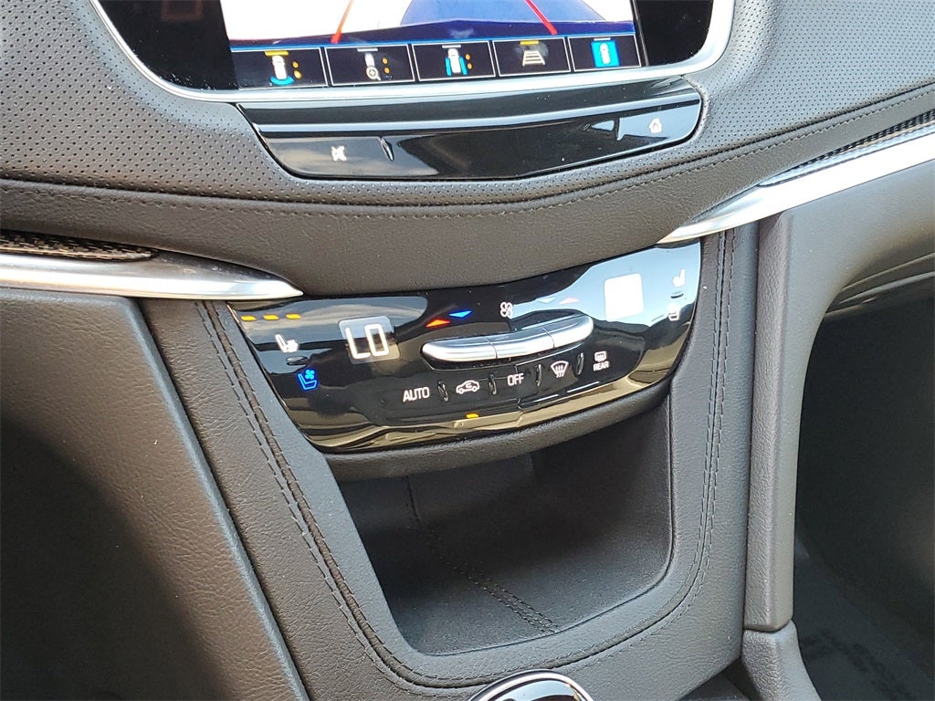 2024 Cadillac XT5 Sport