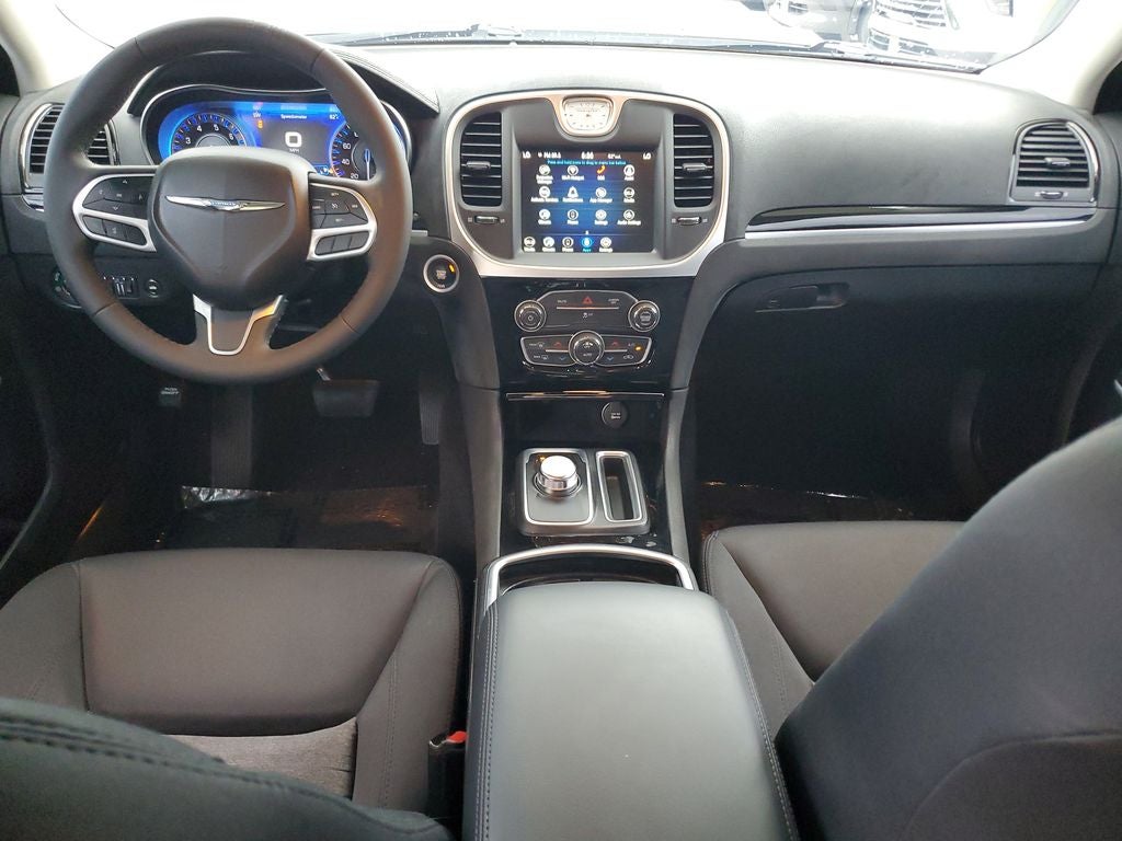 2023 Chrysler 300 Touring