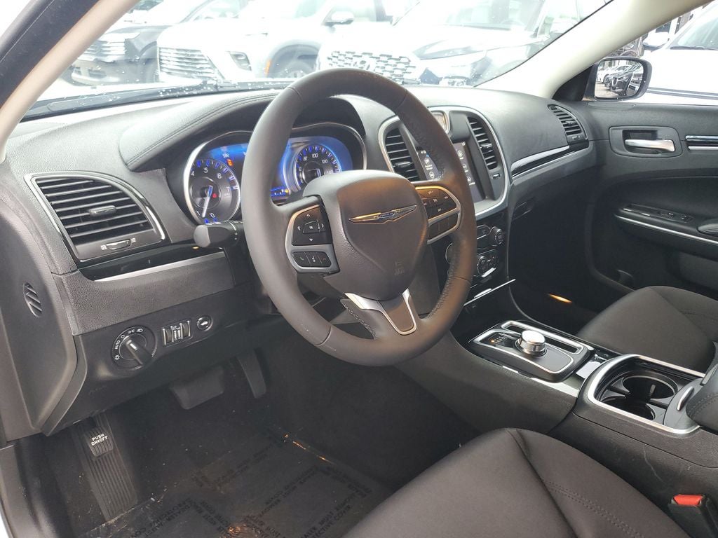 2023 Chrysler 300 Touring