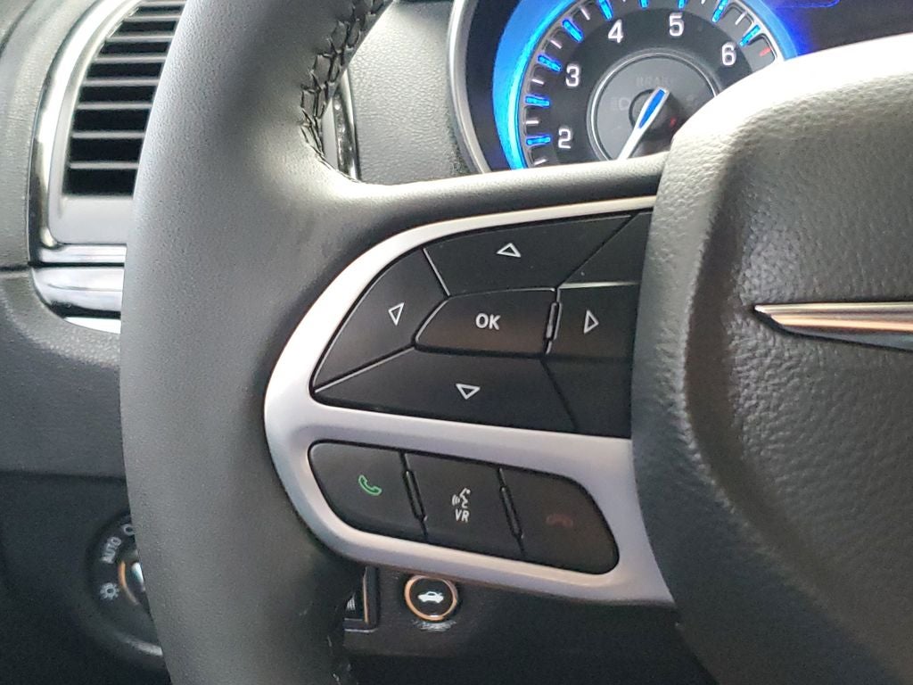 2023 Chrysler 300 Touring