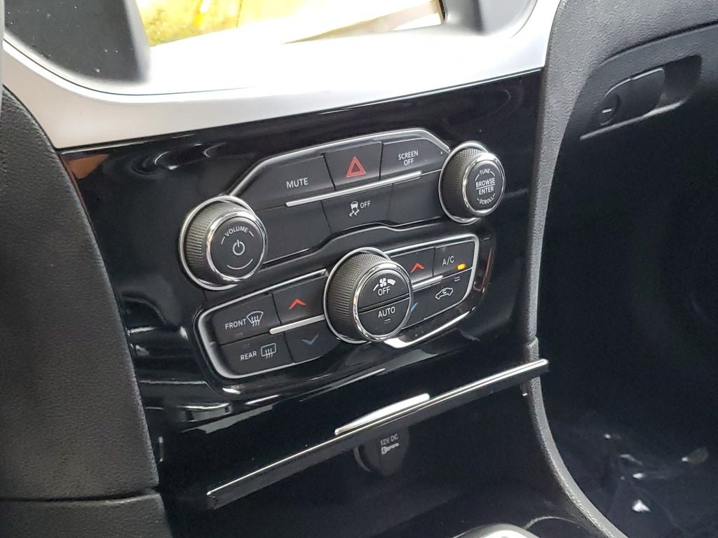 2023 Chrysler 300 Touring