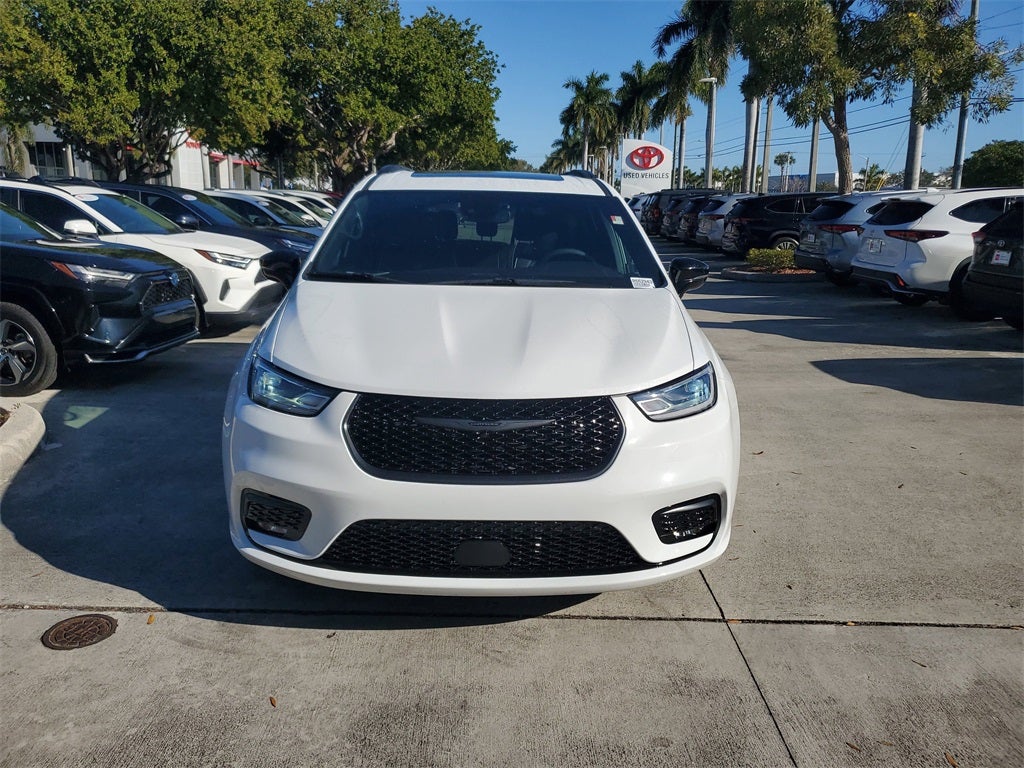 2025 Chrysler Pacifica Limited