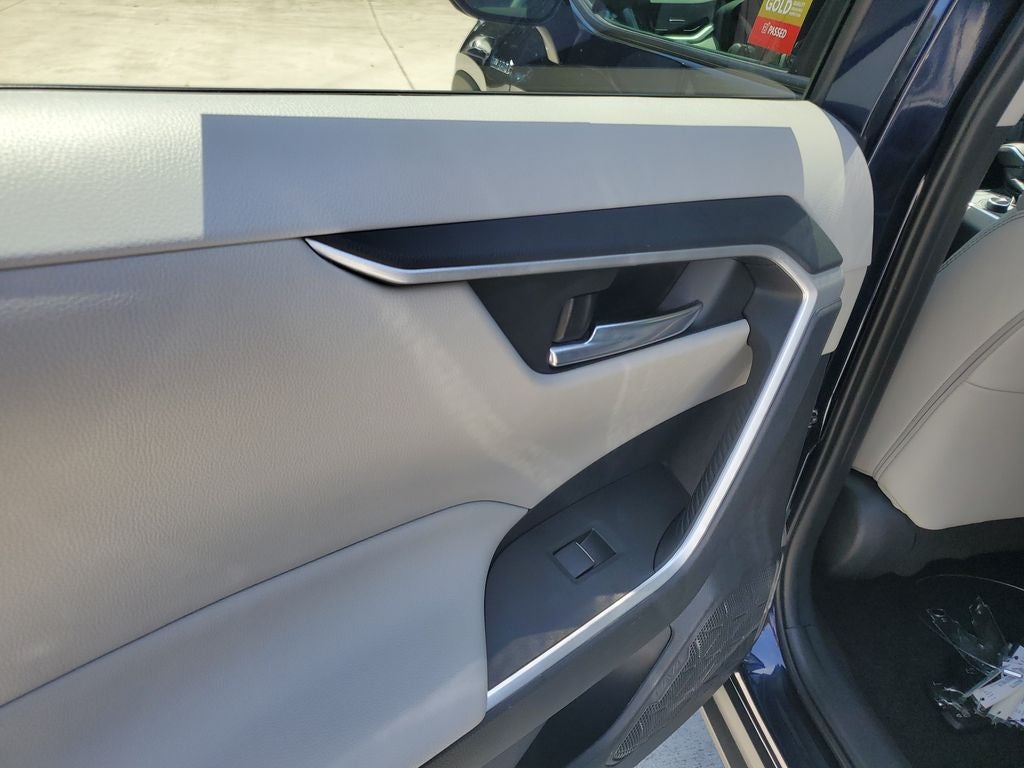 2021 Toyota RAV4 Hybrid XLE Premium