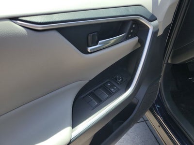 2021 Toyota RAV4 Hybrid XLE Premium