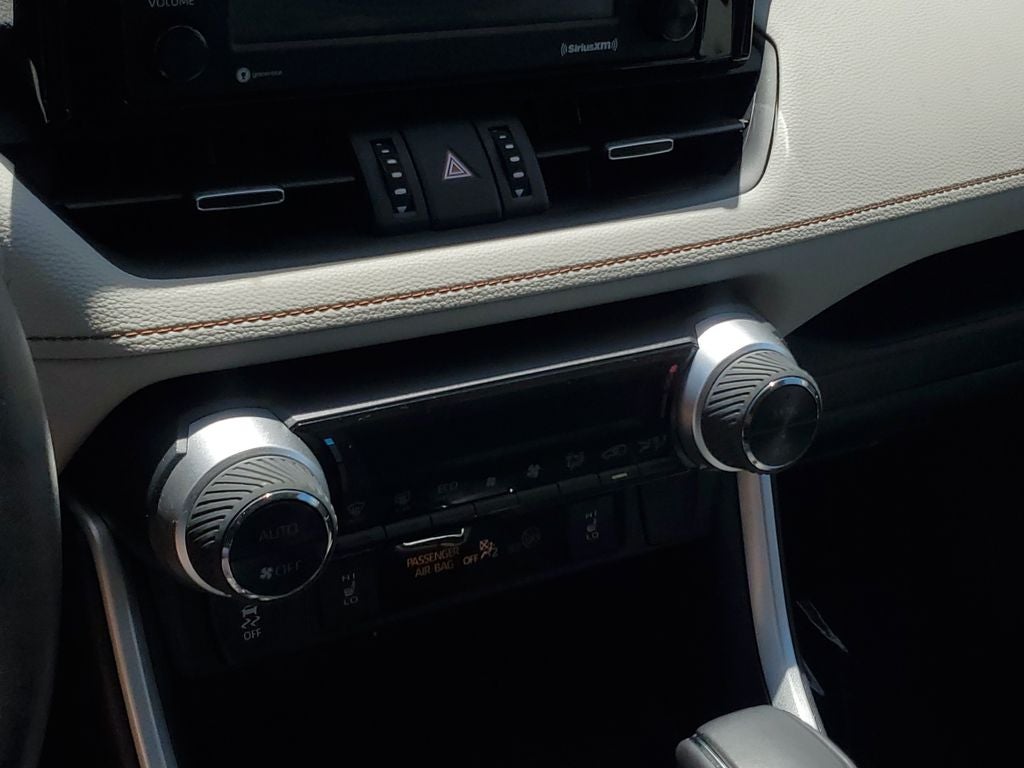 2021 Toyota RAV4 Hybrid XLE Premium