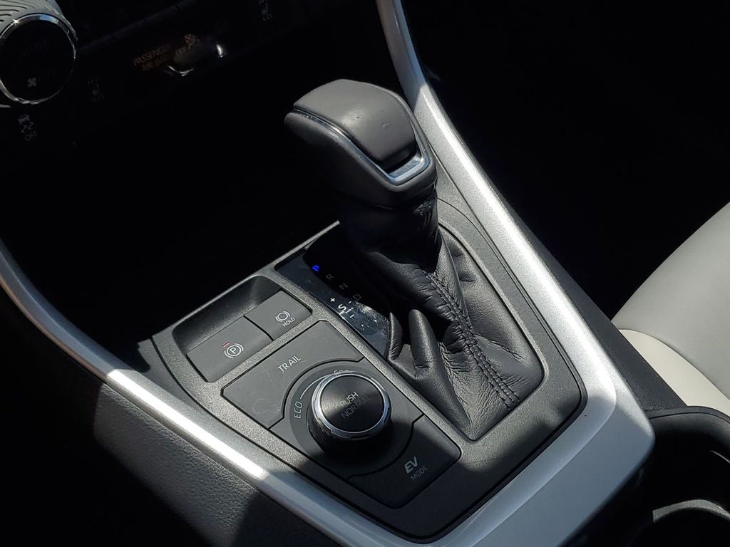 2021 Toyota RAV4 Hybrid XLE Premium