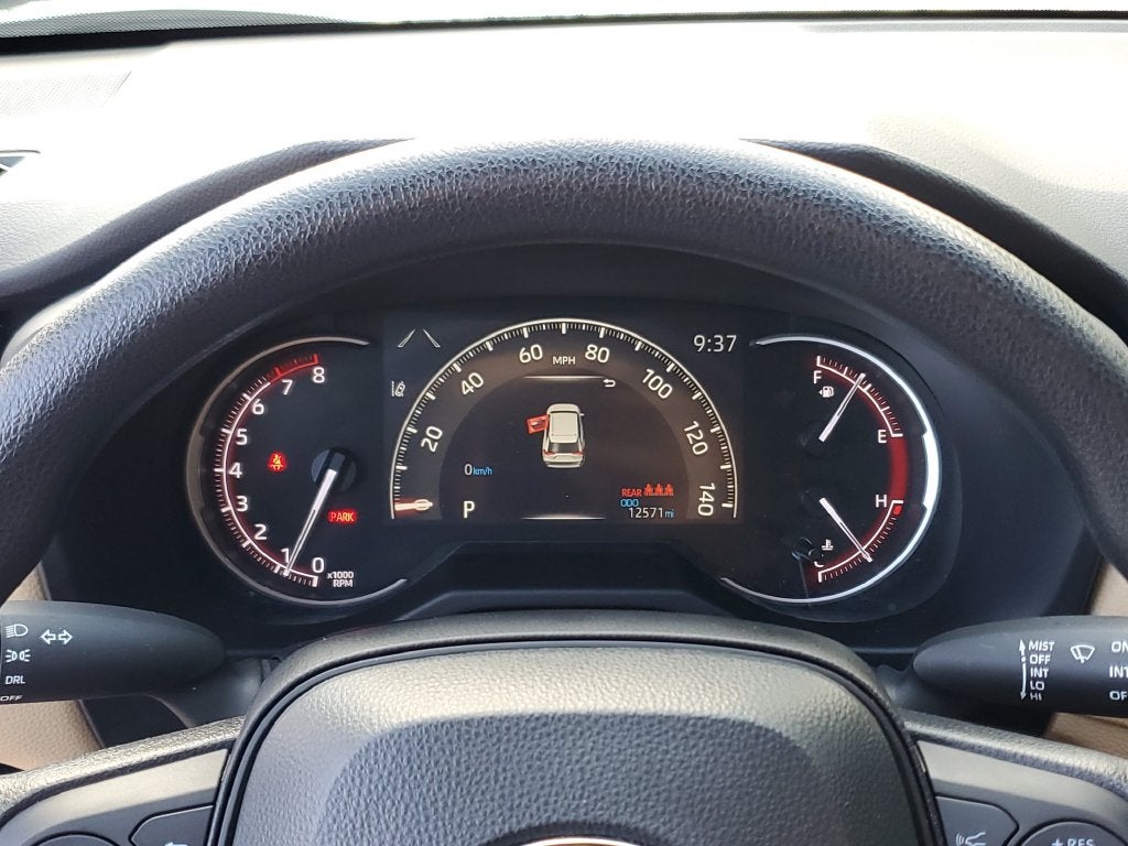 2024 Toyota RAV4 LE