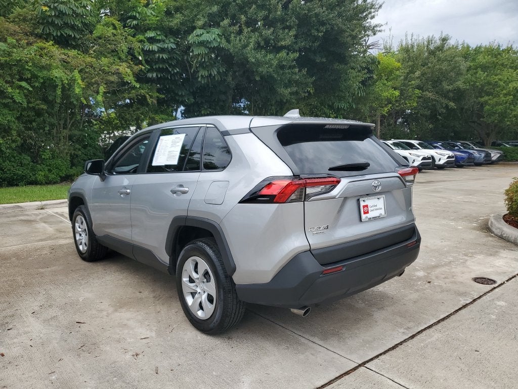 2024 Toyota RAV4 LE