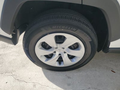 2024 Toyota RAV4 LE
