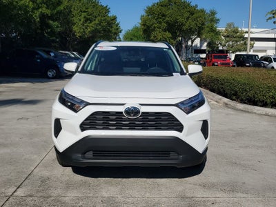 2025 Toyota RAV4 XLE