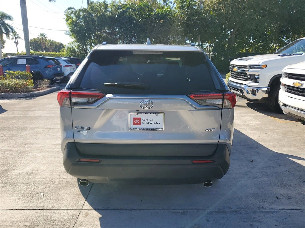 2022 Toyota RAV4 XLE
