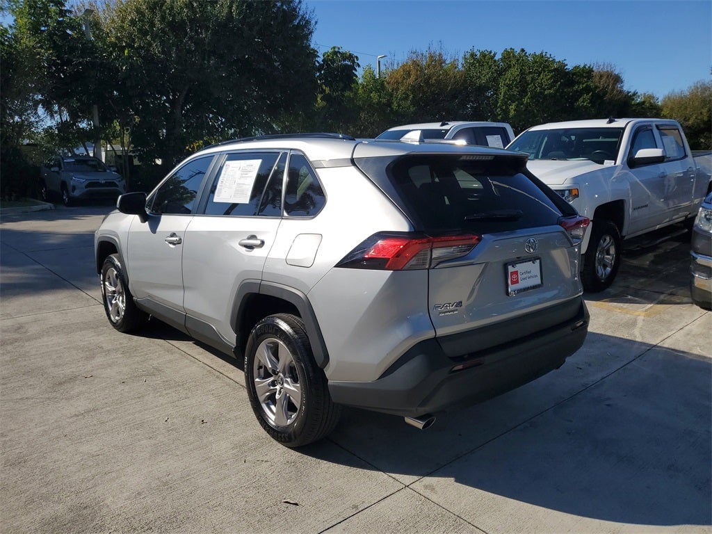2022 Toyota RAV4 XLE