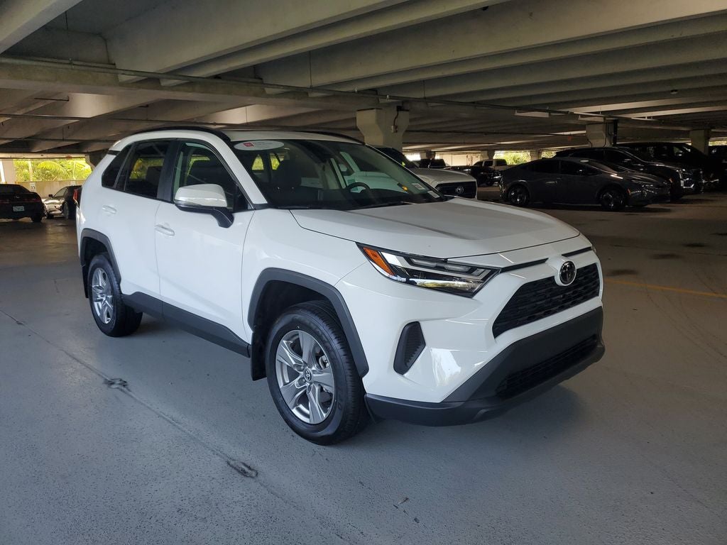 2025 Toyota RAV4 XLE
