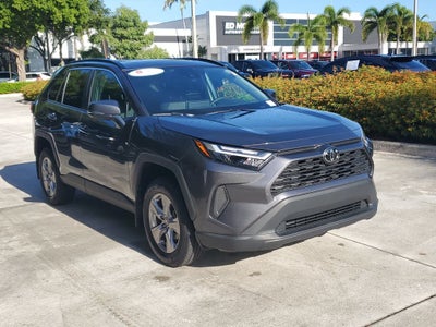 2025 Toyota RAV4 XLE