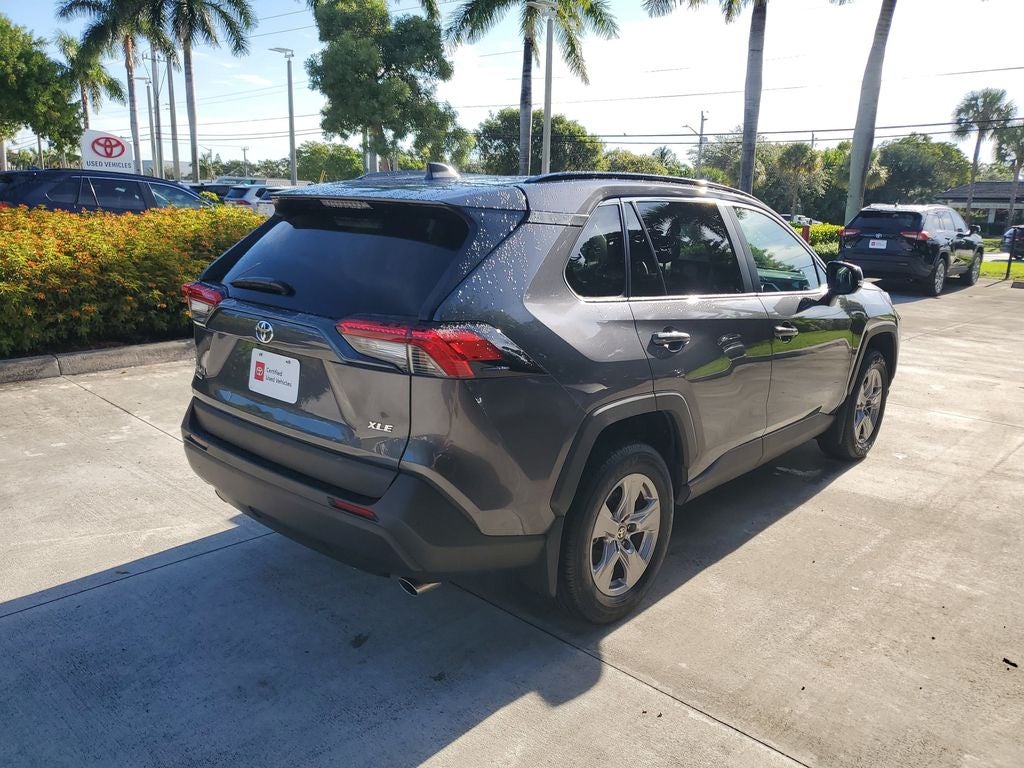 2025 Toyota RAV4 XLE