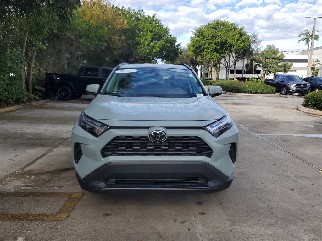2022 Toyota RAV4 XLE