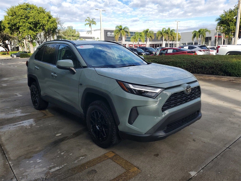 2022 Toyota RAV4 XLE