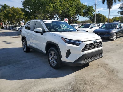 2022 Toyota RAV4 XLE