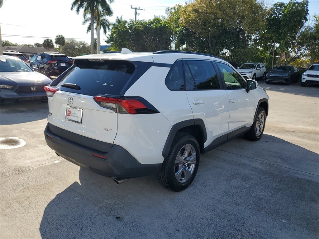 2022 Toyota RAV4 XLE