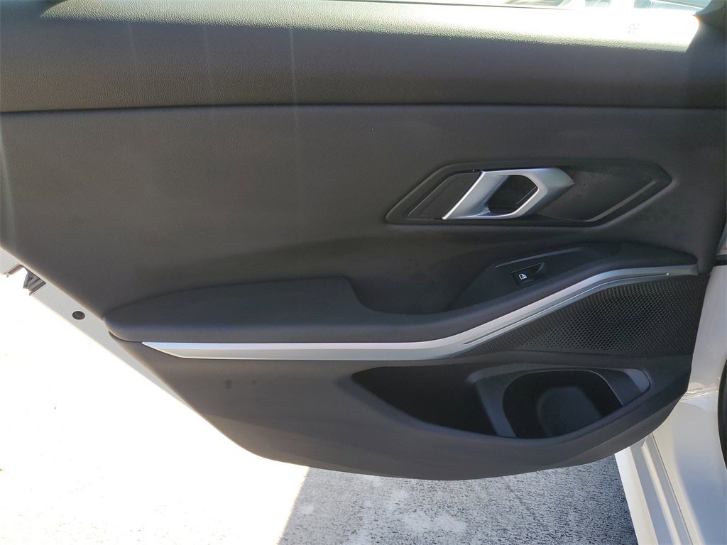 2025 BMW 3 Series 330i xDrive