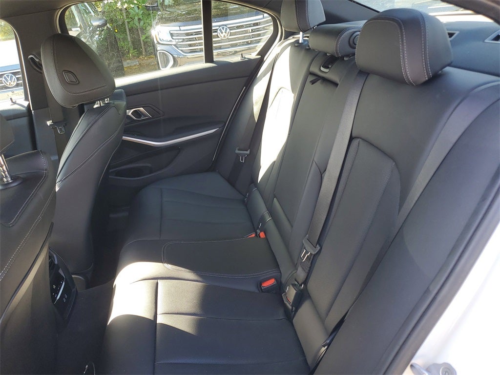 2025 BMW 3 Series 330i xDrive