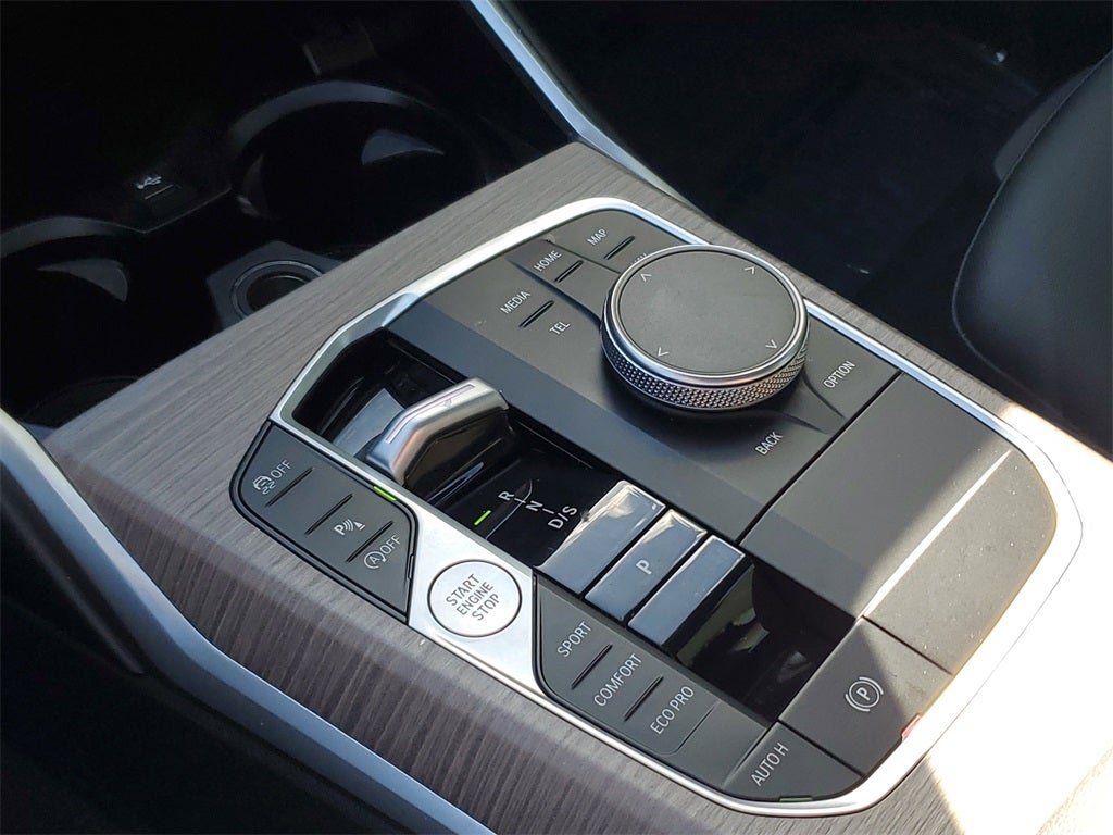 2025 BMW 3 Series 330i xDrive