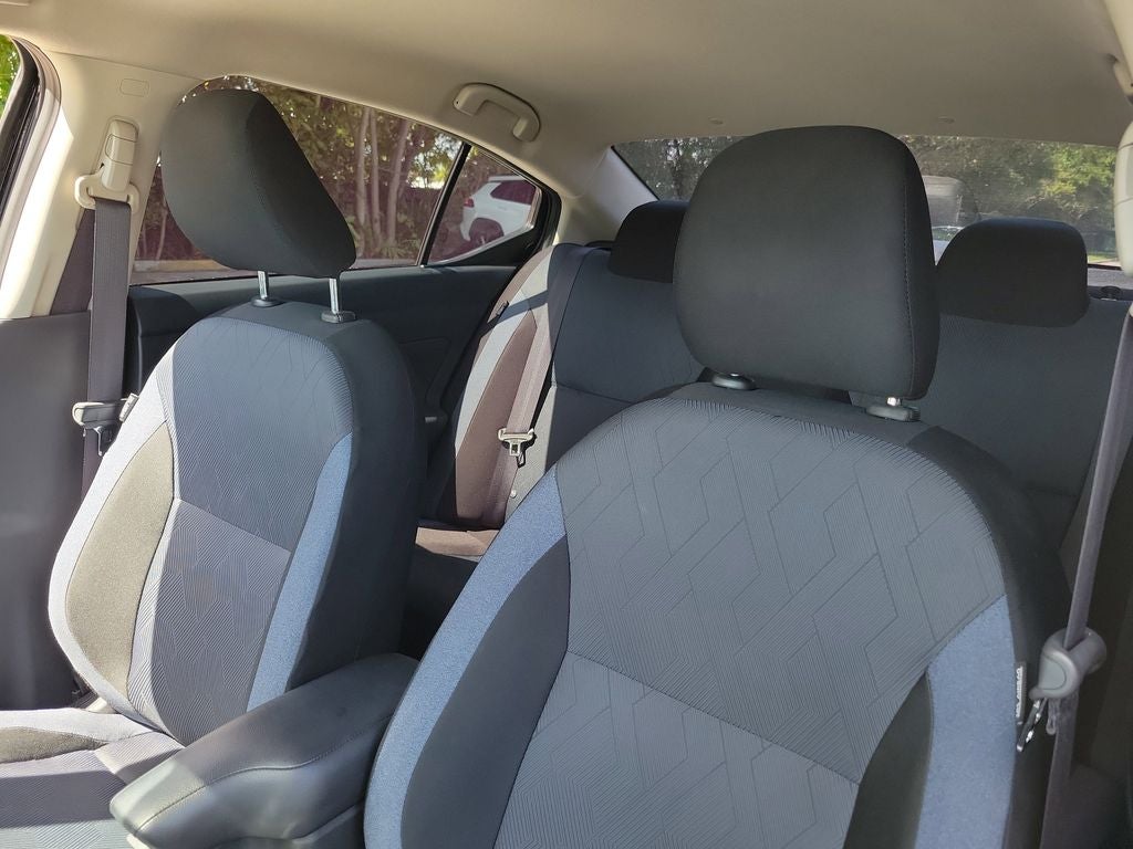 2024 Nissan Versa 1.6 SV