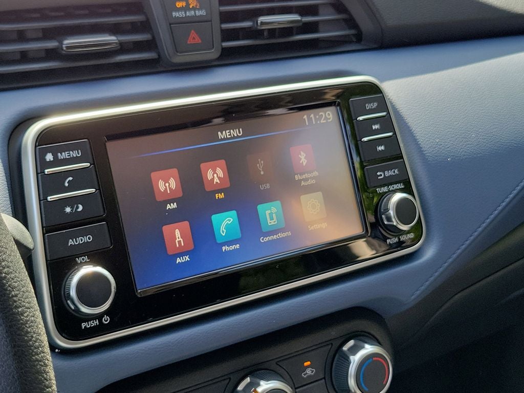 2024 Nissan Versa 1.6 SV
