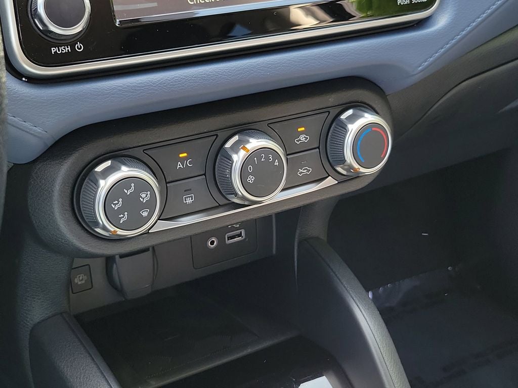 2024 Nissan Versa 1.6 SV