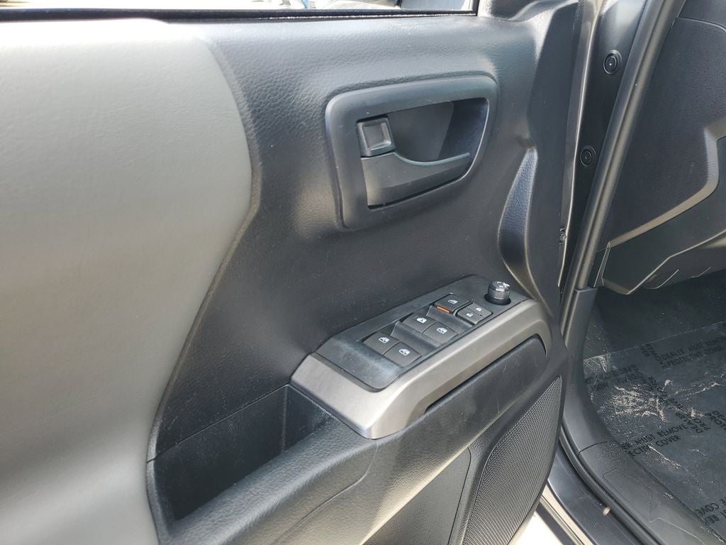 2021 Toyota Tacoma SR5 V6