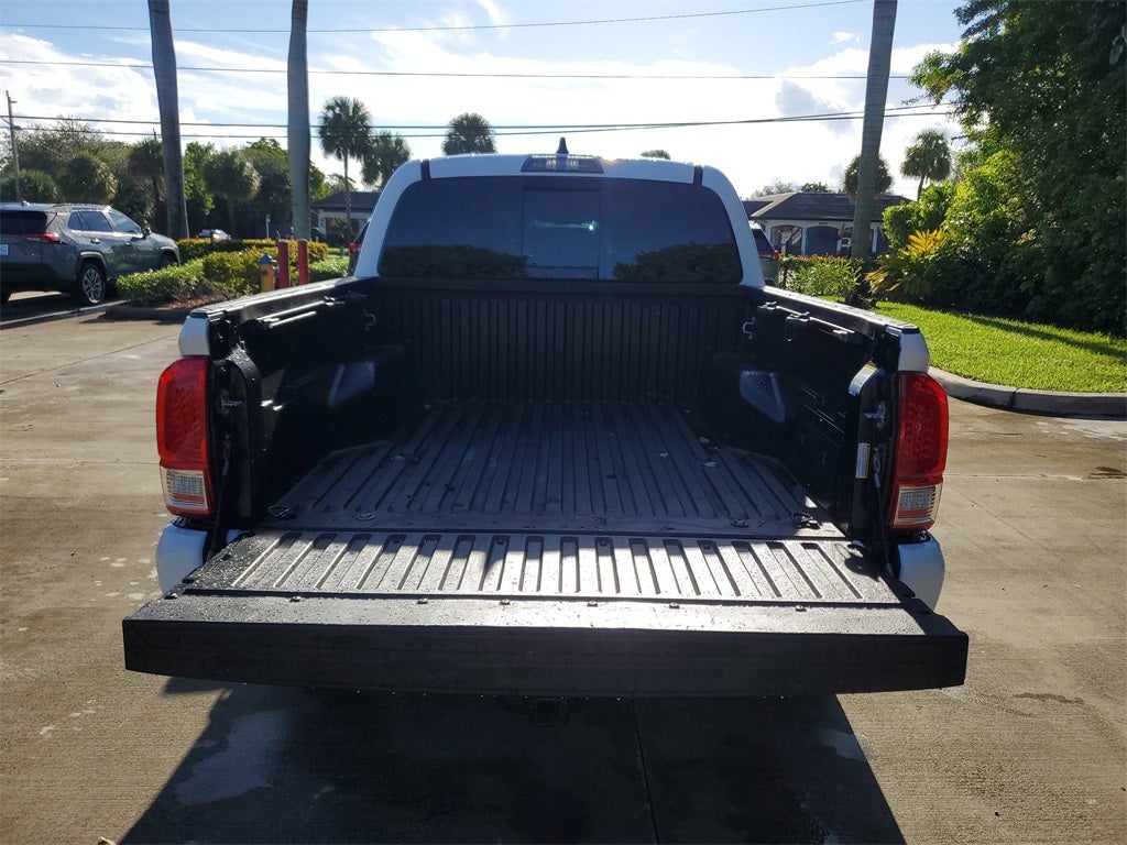 2022 Toyota Tacoma SR5 V6