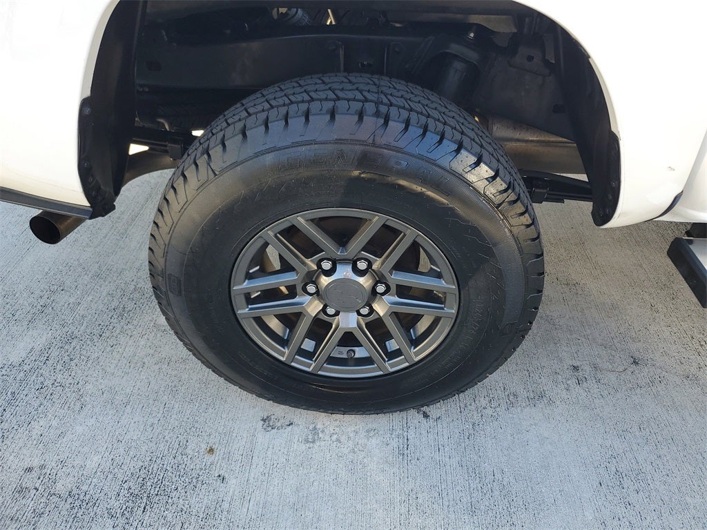 2023 Toyota Tacoma SR5 V6