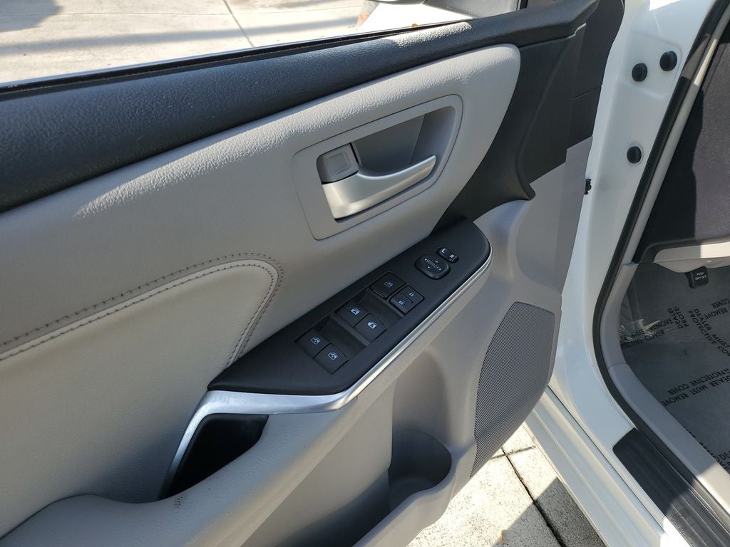 2017 Toyota Camry XLE