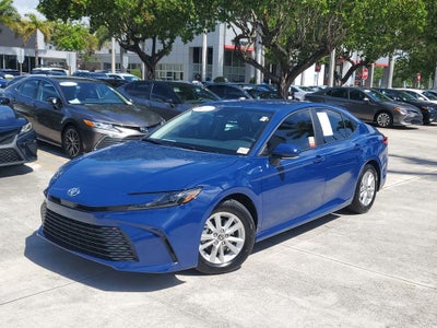 2025 Toyota Camry LE