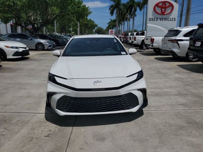 2025 Toyota Camry SE