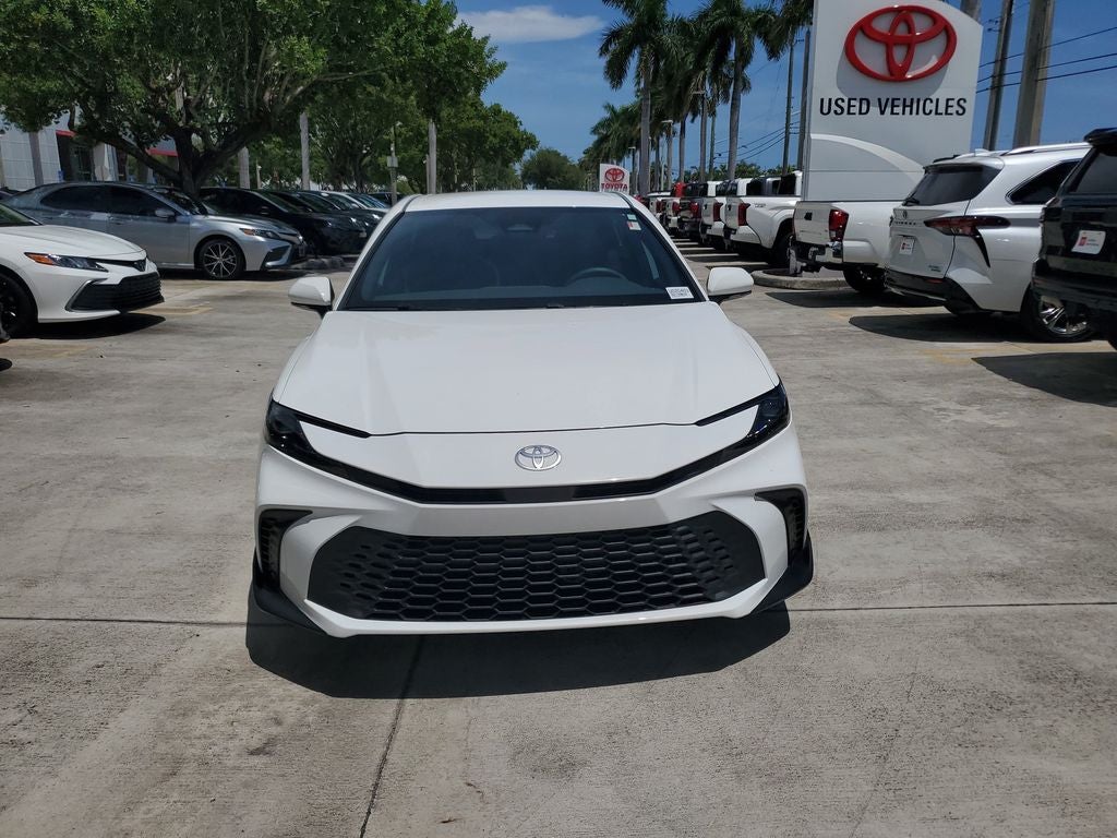 2025 Toyota Camry SE