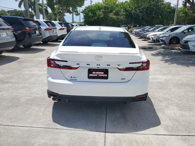 2025 Toyota Camry SE