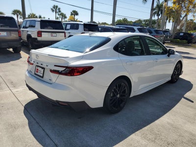 2025 Toyota Camry SE