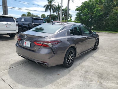 2024 Toyota Camry SE