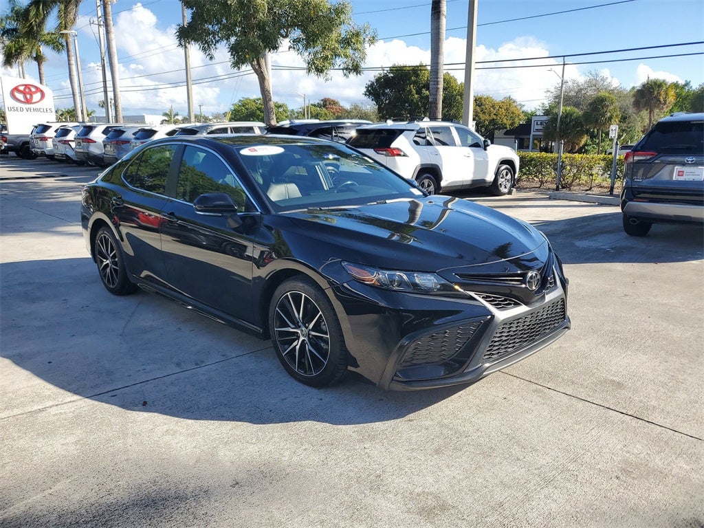2023 Toyota Camry SE