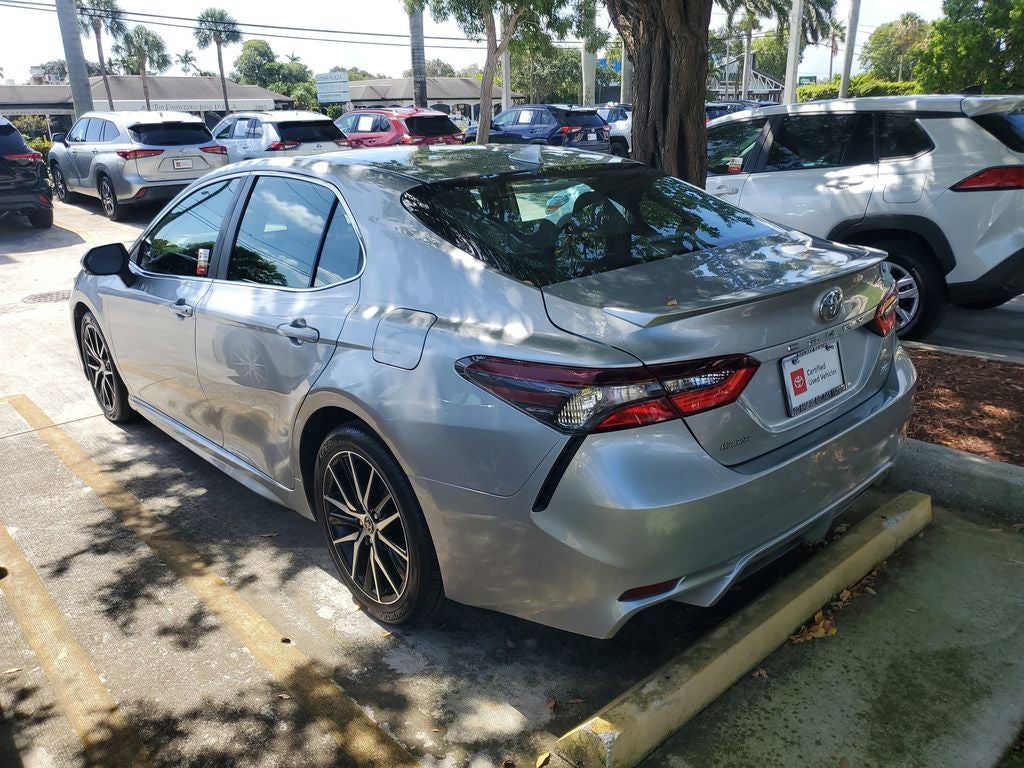 2022 Toyota Camry SE