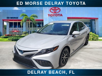 2024 Toyota Camry Hybrid SE