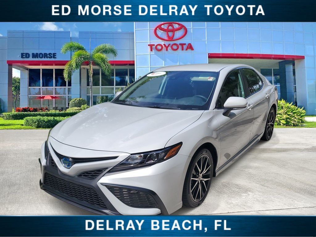 2024 Toyota Camry Hybrid SE