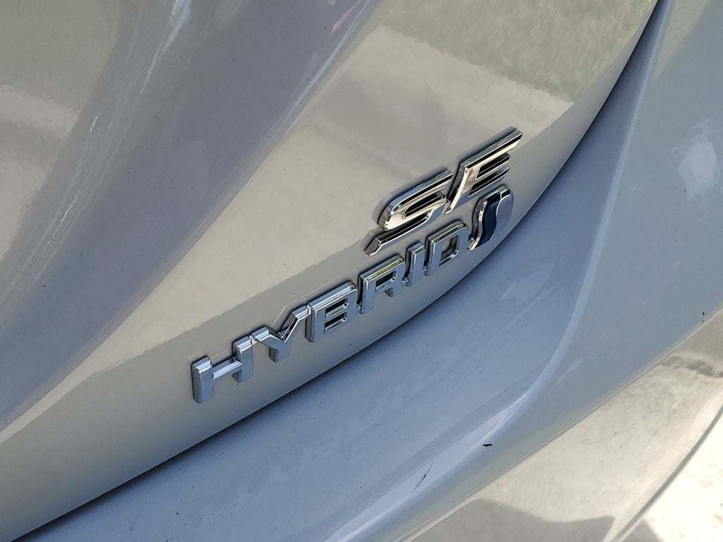2024 Toyota Camry Hybrid SE